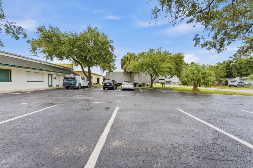 More Photos Of 4669 73rd Ave, Pinellas Park Office For Sale
