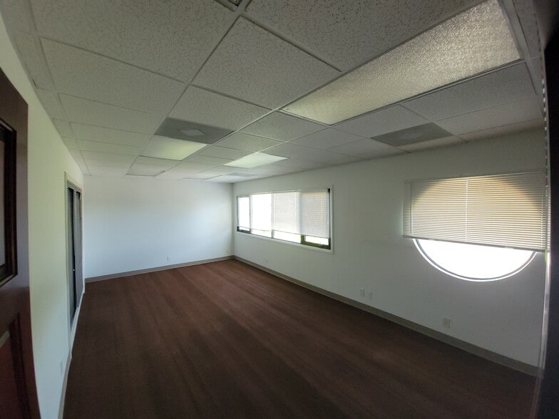 More Photos Of 539 E Garvey Ave, Monterey Park Office For Lease