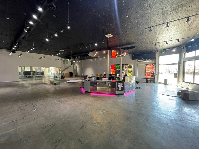 More Photos Of 4900 Lankershim Blvd, North Hollywood Freestanding For Sale