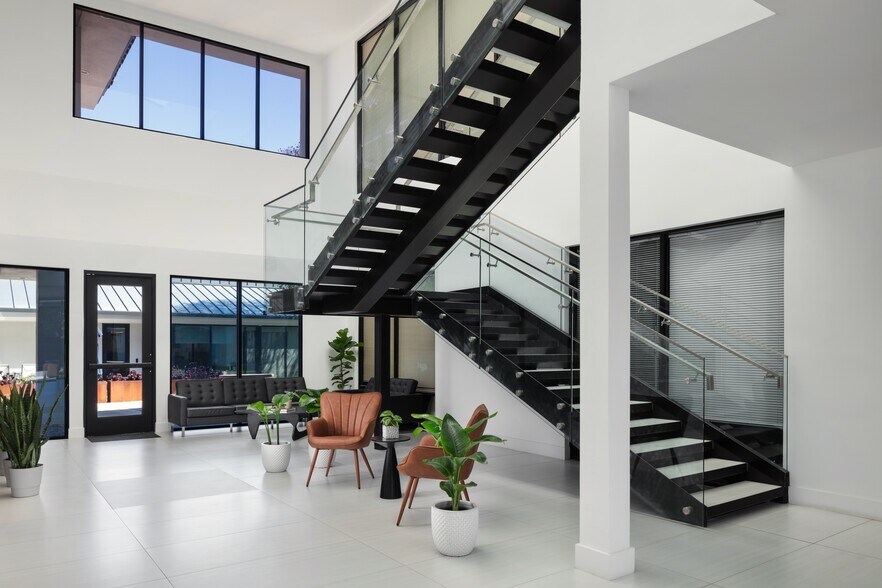 More Photos Of 5055 Avenida Encinas, Carlsbad Office For Lease