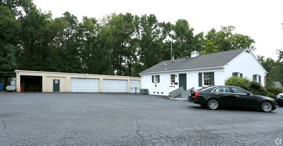 More Photos Of 547-549 Lexington Ave, Cranford Land For Lease