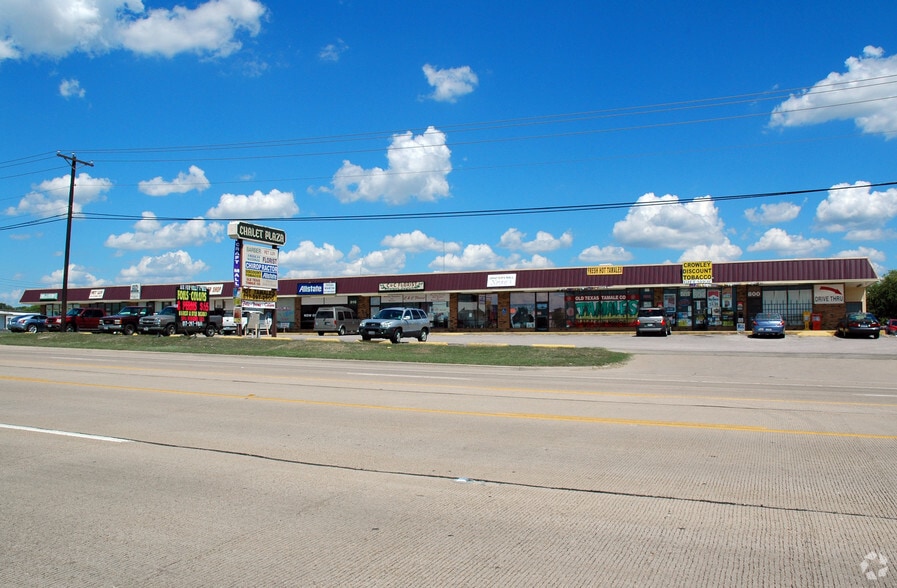 More Photos Of 800 N Crowley Rd, Crowley Storefront For Sale