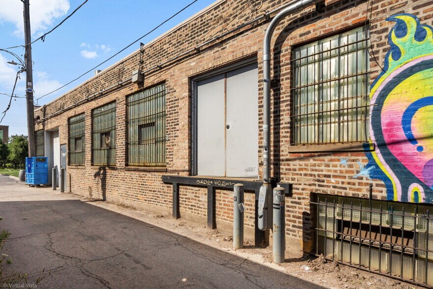 More Photos Of 417 N Ashland Ave, Chicago Warehouse For Sale