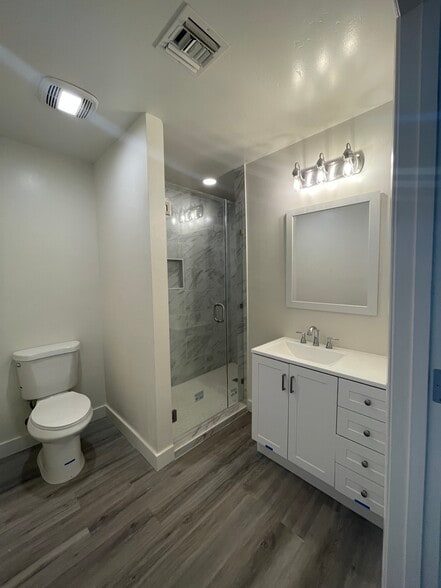 More Photos Of 7162 N 57th Ave, Glendale Apartments For Sale