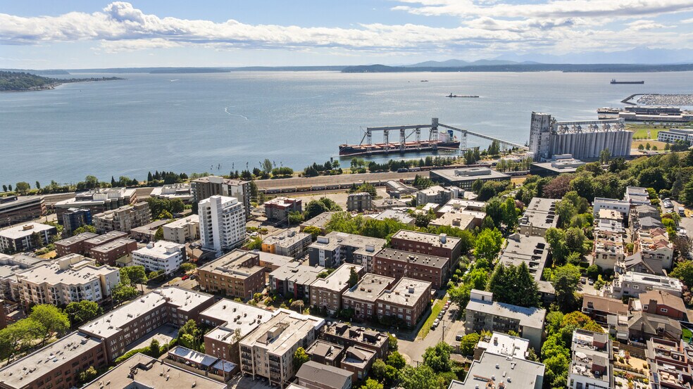 More Photos Of , Seattle Multifamily For Sale