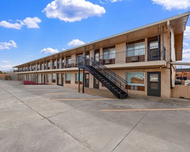 Primary Photo Of 710 Meade St, Rapid City Apartments For Sale