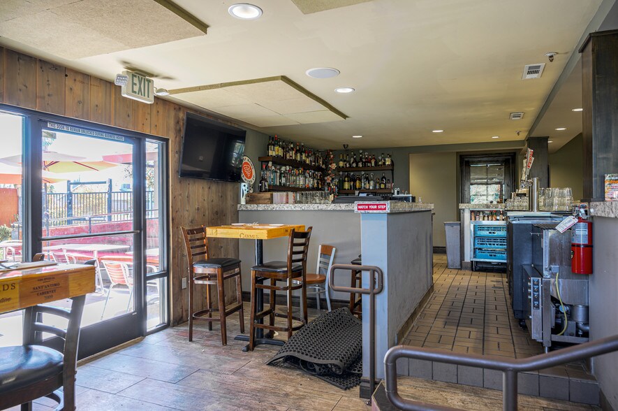 More Photos Of 19920 1st St, Hilmar Restaurant For Lease