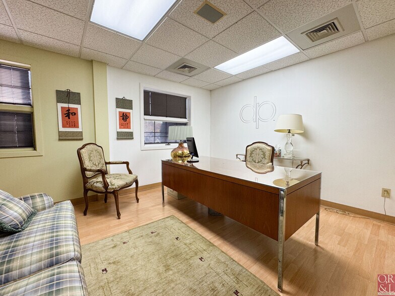 More Photos Of 687 Straits Tpke, Middlebury Medical For Lease