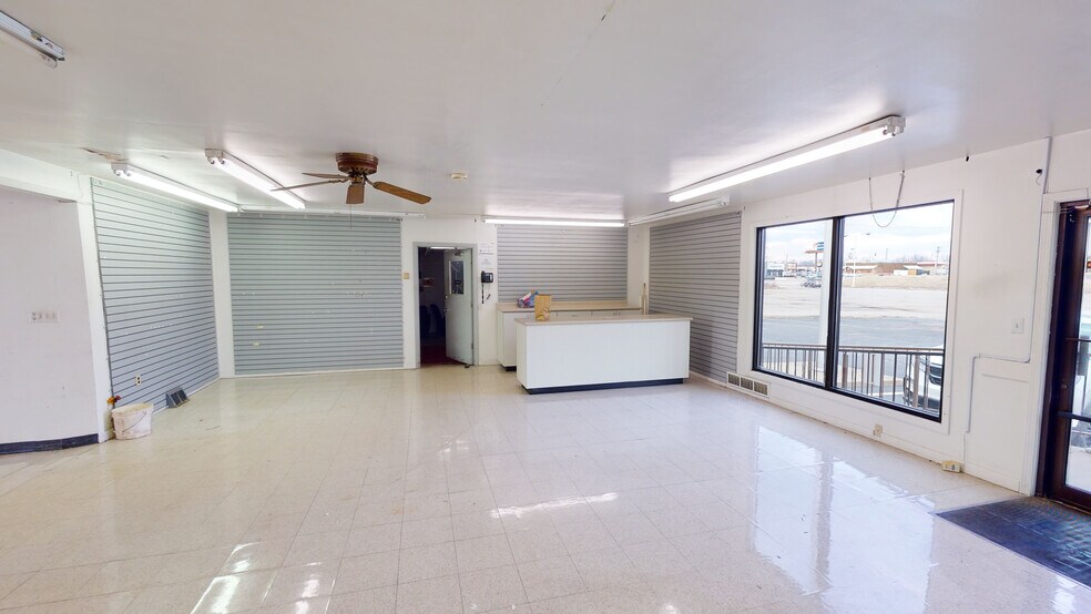 More Photos Of 7375 South Ave, Youngstown Freestanding For Lease