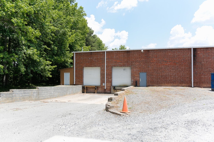 More Photos Of 1000 Tulip Dr, Gastonia Warehouse For Lease