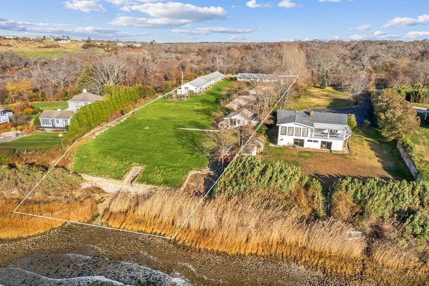 More Photos Of 131 E Lake Dr, Montauk Apartments For Sale
