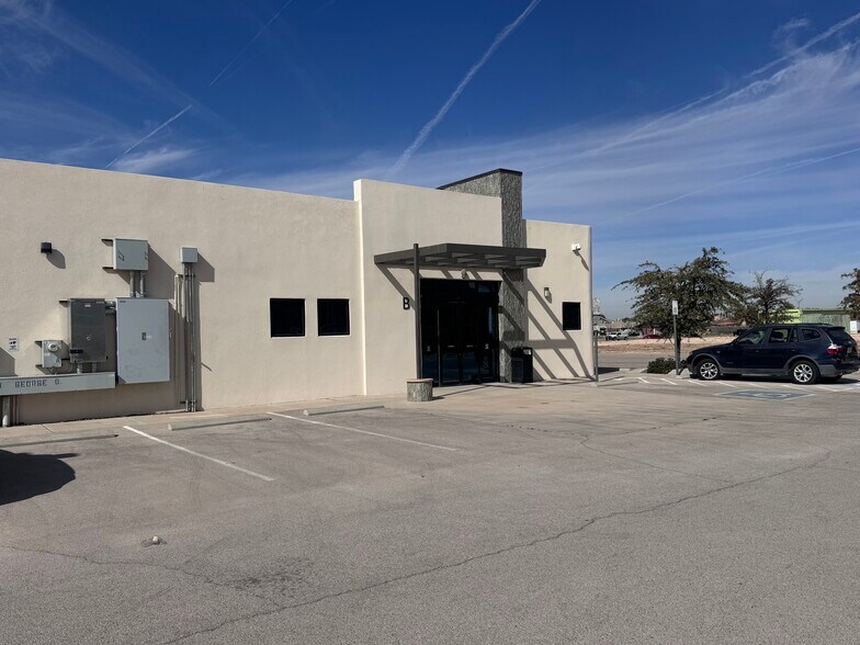 More Photos Of 2200 George Dieter Dr, El Paso Healthcare For Sale