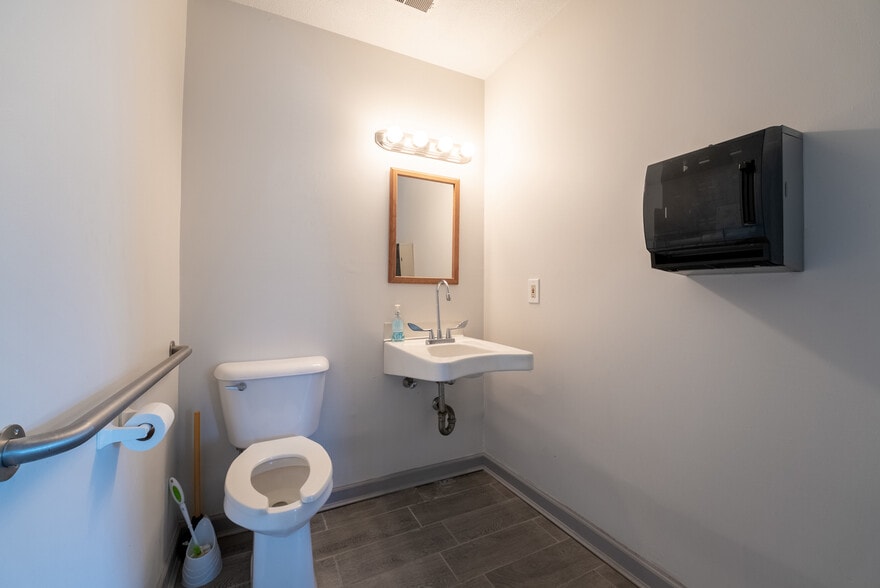 More Photos Of 300 E Main St, Westfield Auto Dealership For Sale