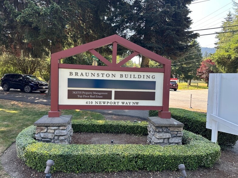 Primary Photo Of 410 Newport Way, Issaquah Loft Creative Space For Lease