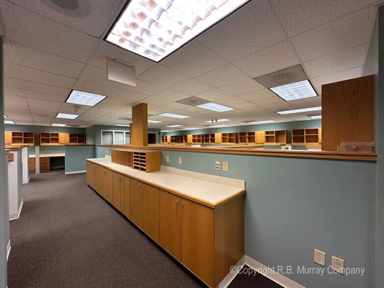 More Photos Of 1730 E Portland St, Springfield Medical For Sale