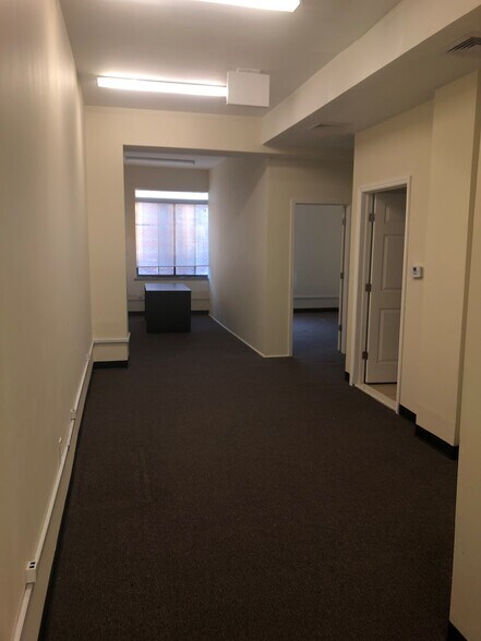 More Photos Of 161-06-161-08 46th Ave, Flushing Storefront Retail Office For Lease