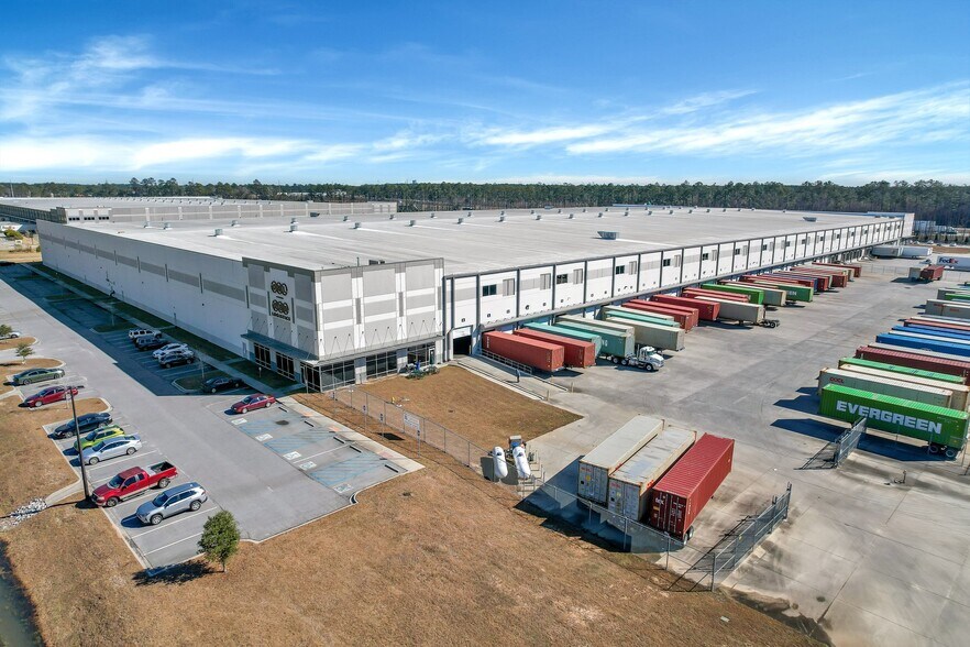 More Photos Of 455 Jimmy Deloach Pky, Savannah Warehouse For Lease