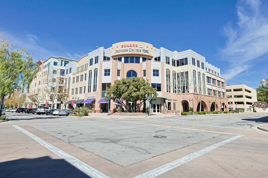 More Photos Of , Valencia Unknown For Sale