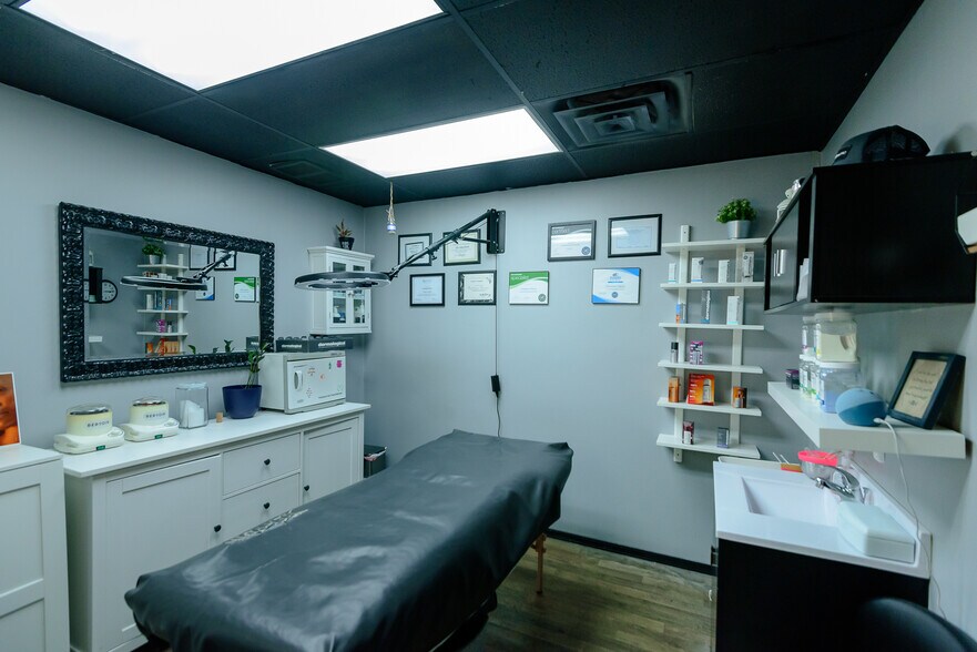 More Photos Of 573 E Huron River Dr, Belleville Freestanding For Sale