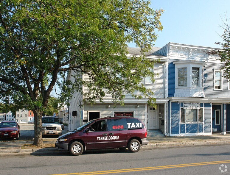 More Photos Of 212 Broadway, Rensselaer Storefront Retail Residential For Lease