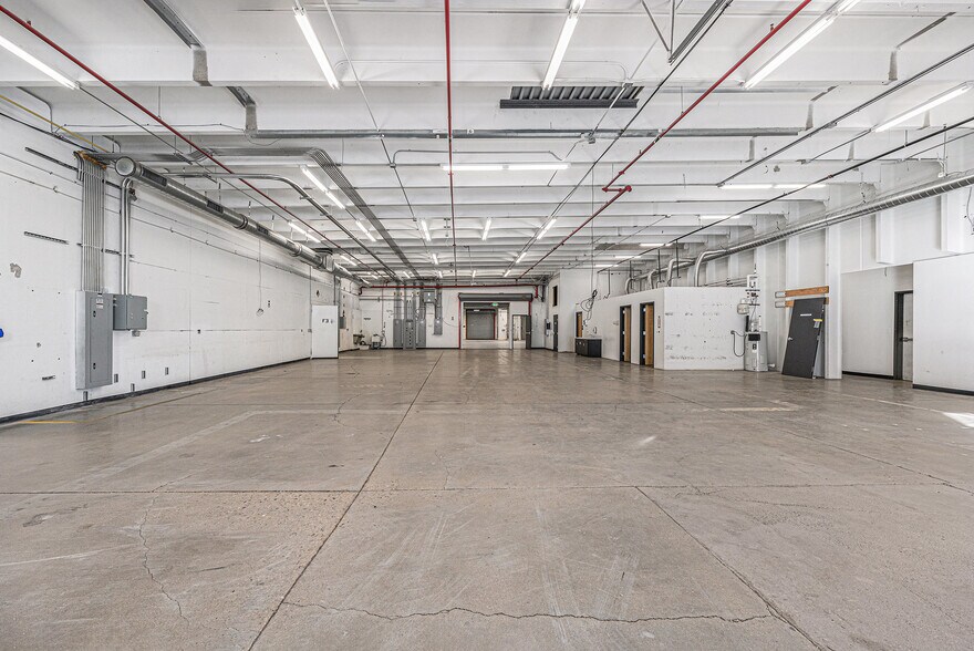 More Photos Of 1475 S Acoma St, Denver Warehouse For Lease
