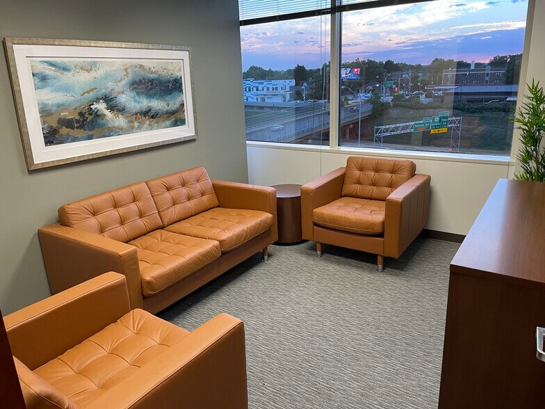 More Photos Of 4030 Smith Rd, Cincinnati Office For Lease