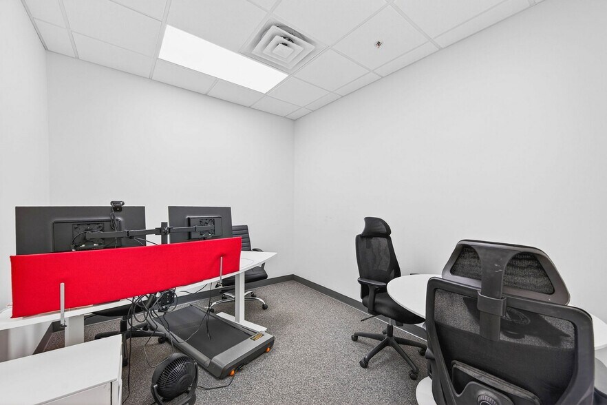 More Photos Of 930 S Harbor City Blvd SW, Melbourne Office For Sale