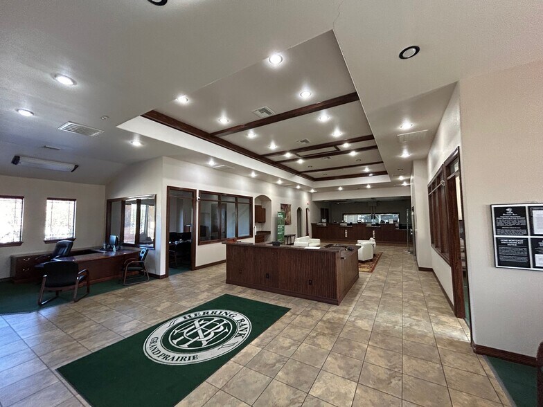 More Photos Of 2317 S Belt Line Rd, Grand Prairie Bank For Sale