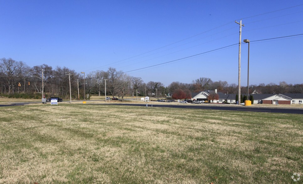 More Photos Of 5021A Trotwood Ave, Columbia Land For Lease