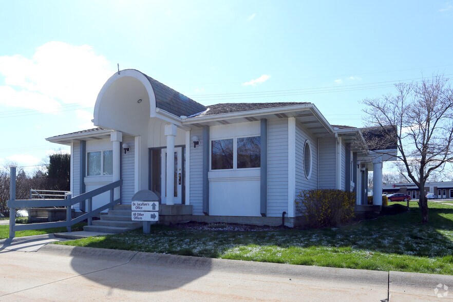 More Photos Of 727 Graham Rd, Cuyahoga Falls Medical For Sale