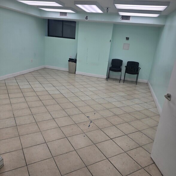 Primary Photo Of 311 St Nicholas Ave, Ridgewood Apartments For Lease