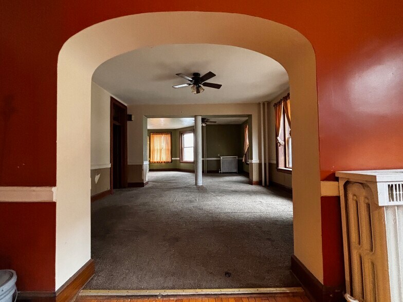 More Photos Of 512 N Lincoln St, Bay City Apartments For Sale