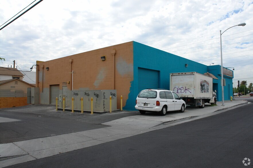 More Photos Of 1703 E Charleston Blvd, Las Vegas Freestanding For Sale