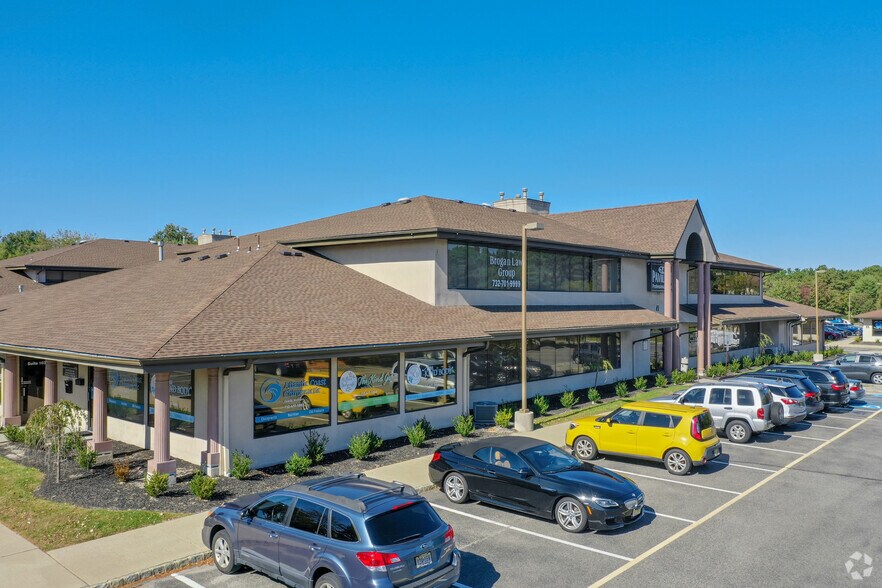 More Photos Of 74 Brick Blvd, Brick Unknown For Lease