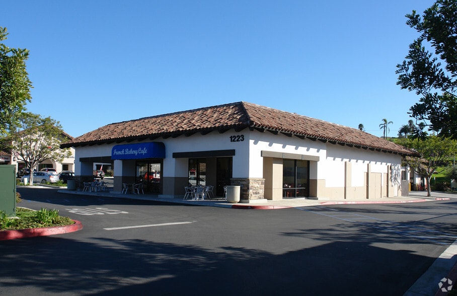 More Photos Of 1211-1381 E Vista Way, Vista Unknown For Lease