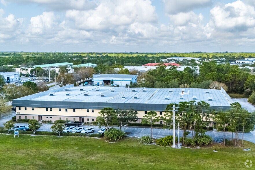 More Photos Of 660 NW Peacock Blvd, Port Saint Lucie Manufacturing For Lease