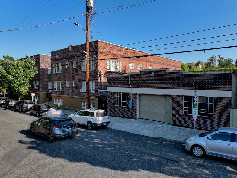 More Photos Of 2062 NW Marshall St, Portland Apartments For Sale
