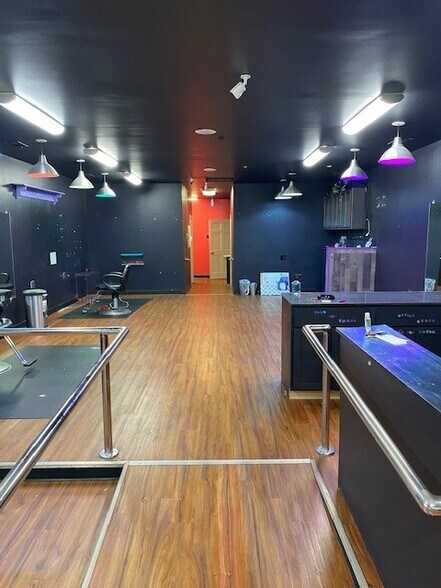 More Photos Of 1345 Triad Center Dr, Saint Peters Storefront Retail Office For Lease