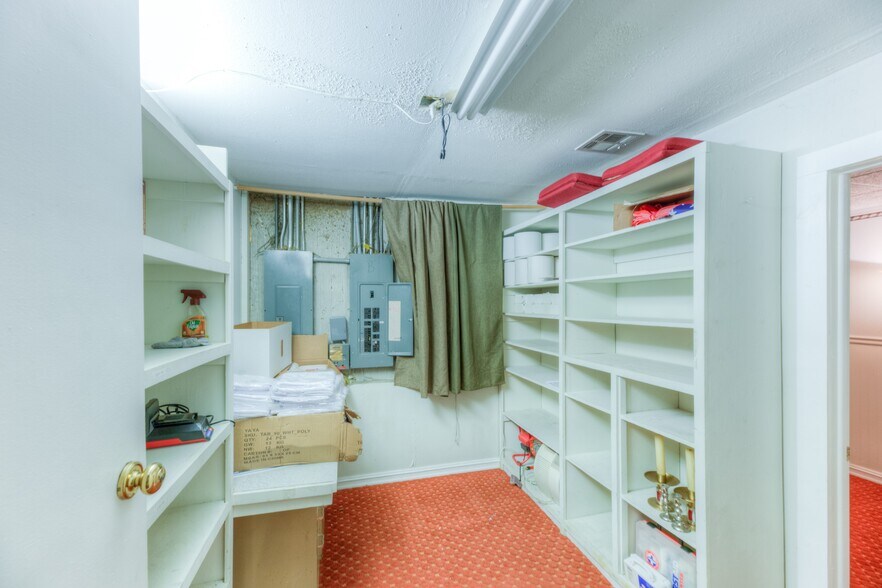 More Photos Of 1109 E Memphis St, Broken Arrow Religious Facility For Lease