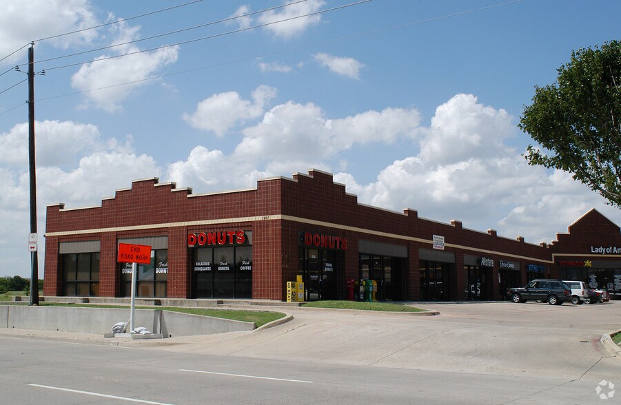More Photos Of 1201 E Main St, Allen Storefront For Lease