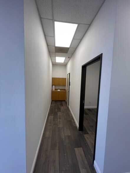 More Photos Of 3945 E Patrick Ln, Las Vegas Light Manufacturing For Lease