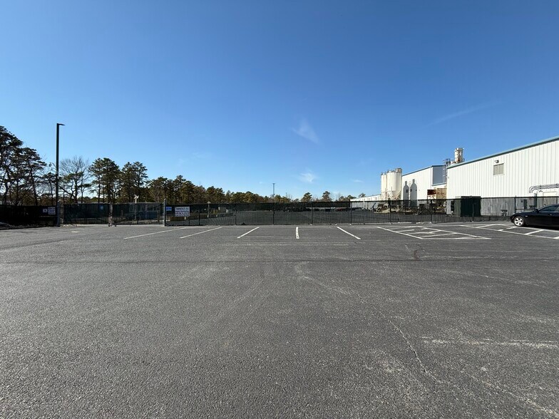 More Photos Of 1400 N Mill Rd, Vineland Warehouse For Lease
