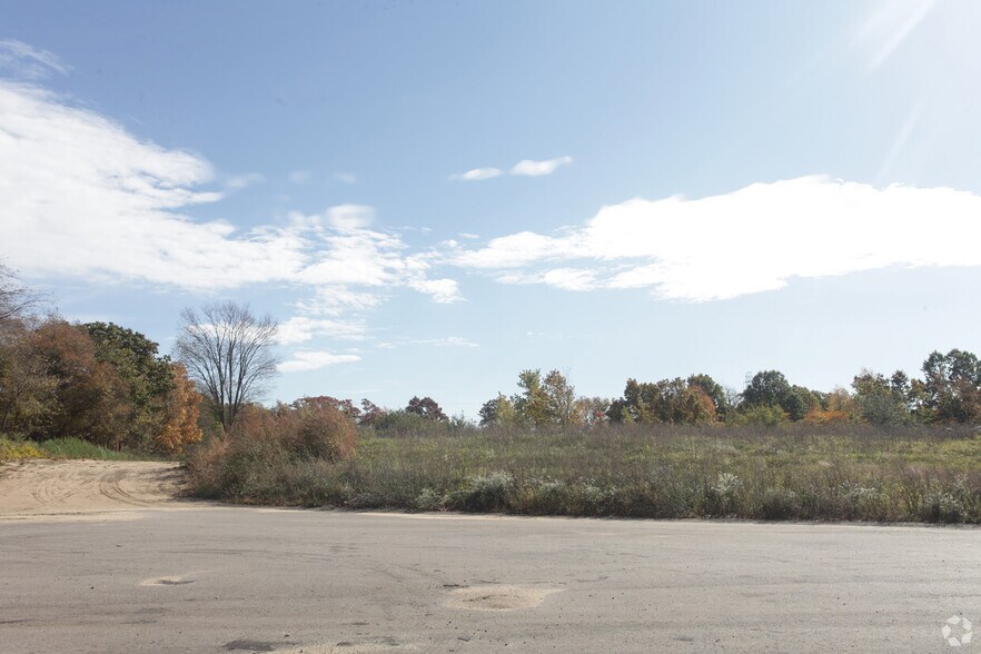 More Photos Of 6110 Technology Ave, Kalamazoo Industrial For Sale