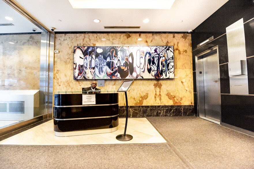 More Photos Of 263 W 38th St, New York Office For Lease