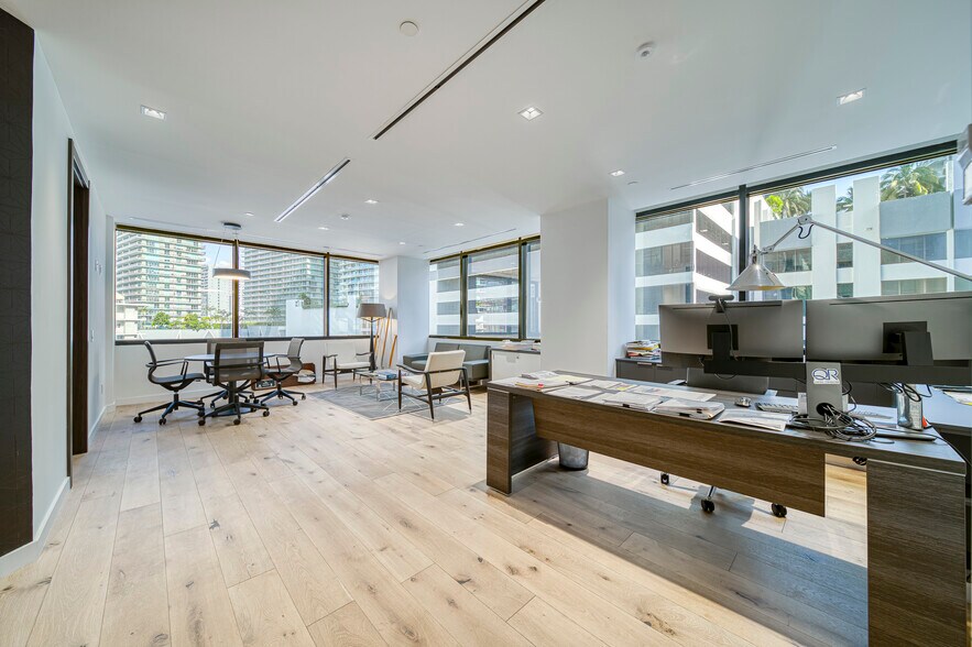 More Photos Of 1200 Brickell Ave, Miami Office For Lease