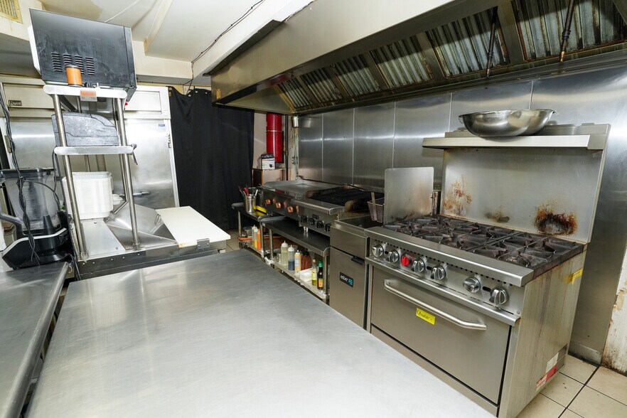 More Photos Of 135 5th St, Elizabeth Storefront Retail Residential For Sale