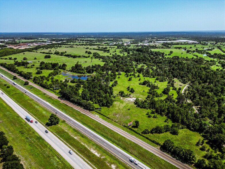 More Photos Of 1031 Interstate 45, Huntsville Land For Sale