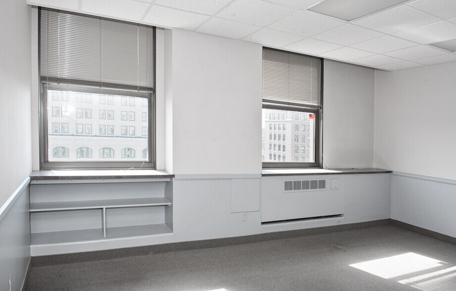 More Photos Of 6 W Federal St, Youngstown Office For Lease