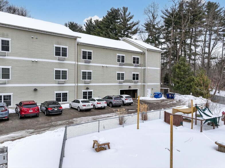 More Photos Of 751 E Tamarack Trl, Bloomington Healthcare For Sale