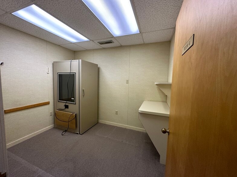 More Photos Of 2630 E Chestnut Ave, Vineland Medical For Sale